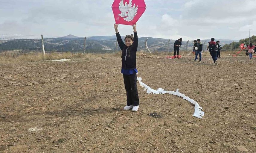 Yozgat'ta umut dolu bir gün: Uçurtmalar gökyüzüne yükseldi