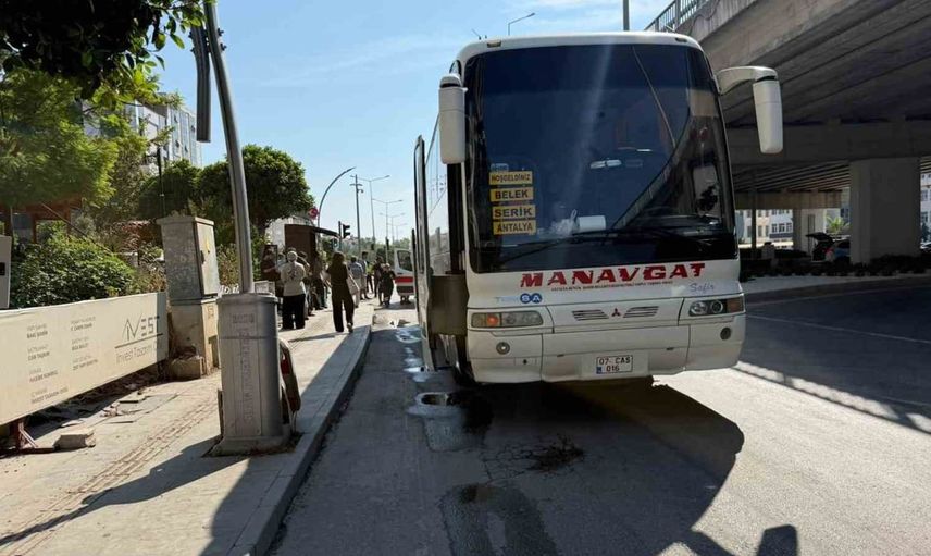 Motosiklet kazasında yaralanan sürücü sedyede mesaj atarak durumunu bildirdi