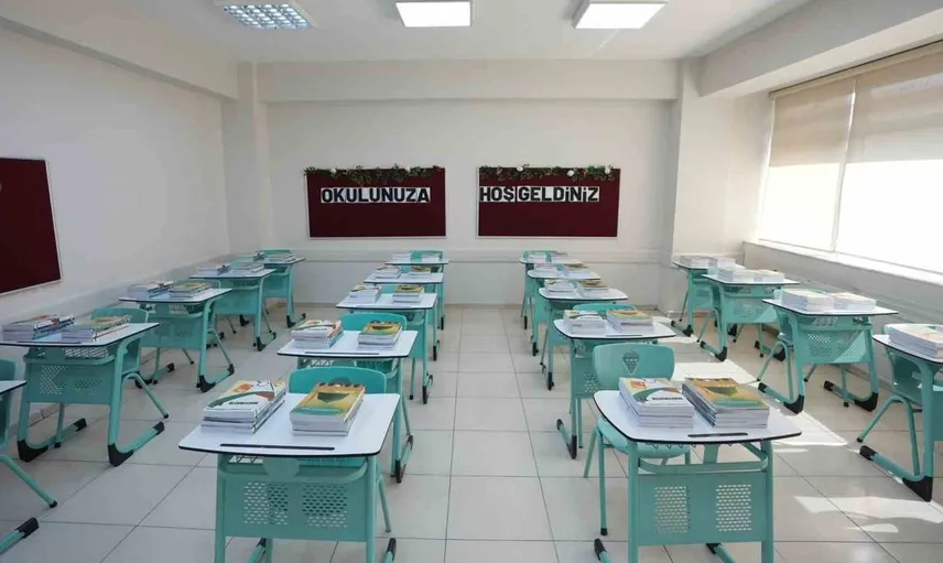 Ücretsiz ders kitapları öğrencilere ulaşıyor: 283 milyon kitapla yeni dönem başlıyor