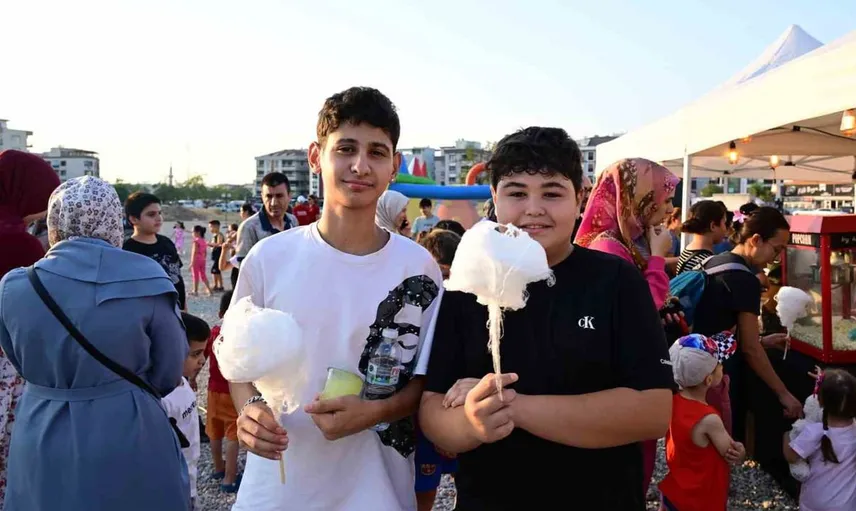 Manisa'nın mahallelerinde yazlık şenlik rüzgarı: Eğlencenin adresi Bedesten ve Yenimahalle