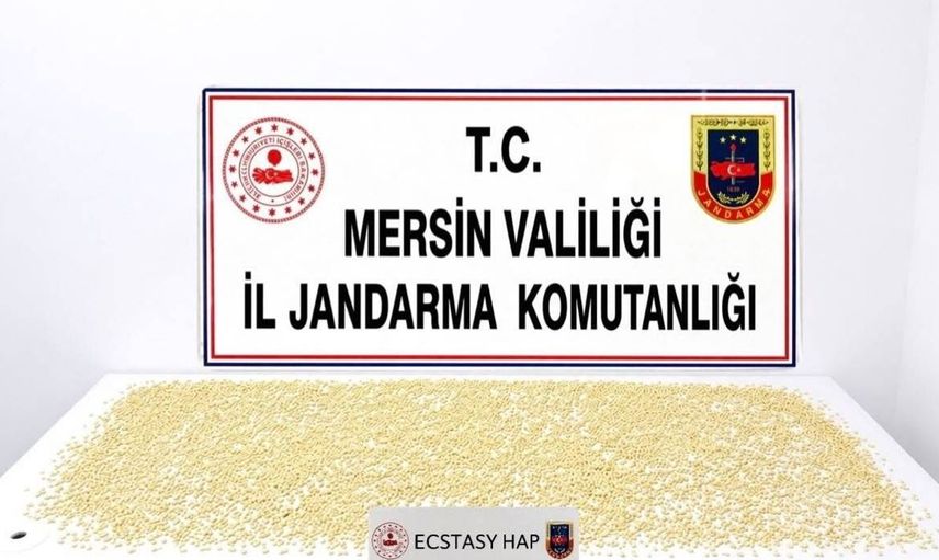 Mersin'de jandarmadan başarılı uyuşturucu operasyonu: 3 bin 760 hap ele geçirildi