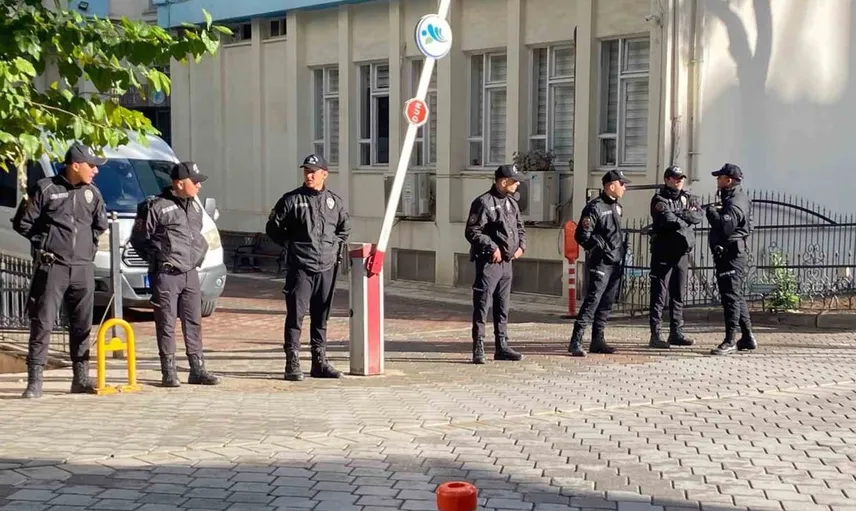 Denizli Merkezefendi Belediyesi'nde operasyon: 27 gözaltı