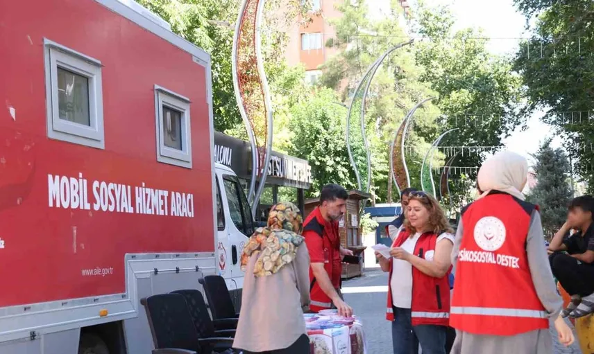 Diyarbakır'da mobil sosyal hizmet aracıyla 10 binden fazla kişiye destek