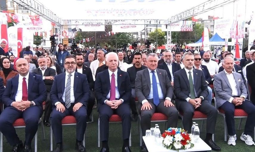 Bayrampaşa'da gençlere yönelik dev spor yatırımı hayata geçirildi