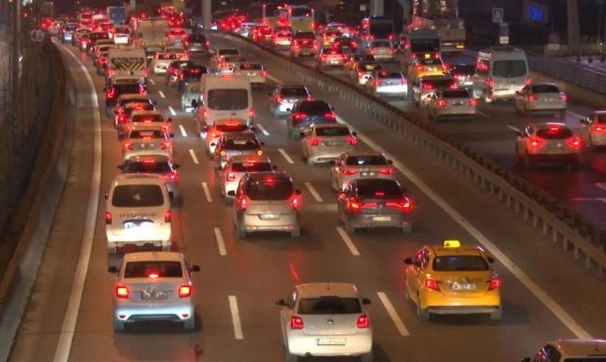3 Ocak 2022 Pazartesi Günü Trafik Yoğunluğu Yüzde 50’yi Geçti