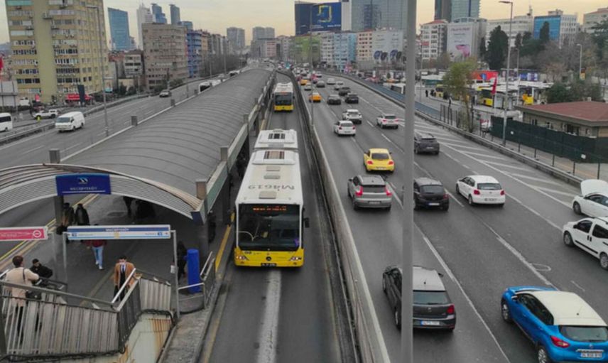 30 Ağustos Zafer Bayramı'nda Toplu Taşıma Ücretsiz Olacak Mı? Ücretsiz Olacak Şehirler Açıklandı!