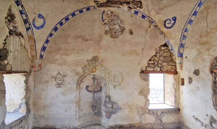 300 yıllık tarihi Macar Camii argo sözcüklerle tahrip edildi!