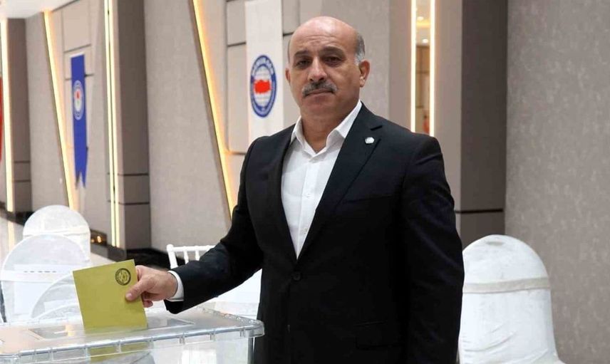 Yeni yönetim mazbatasını aldı: Eğitim-Bir-Sen Adana'da değişim zamanı