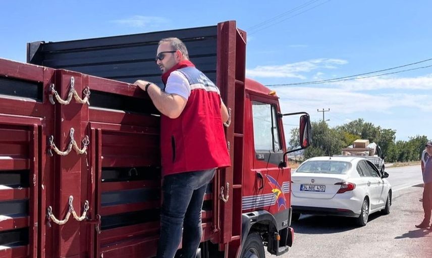 Uşak'ta hayvan hastalıklarına karşı yol denetimleri devam ediyor