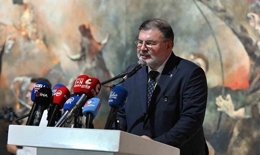 İzmir'de nazım hikmet sergisi sanat tutkunlarını buluşturdu