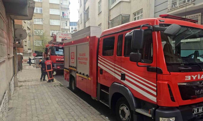 Elazığ'da çatı yangını paniği: İhbar asılsız çıktı