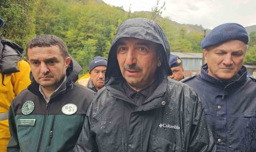 Zonguldak'ta son 24 saatte 150 kilogram yağış: Vali Hacıbektaşoğlu uyardı
