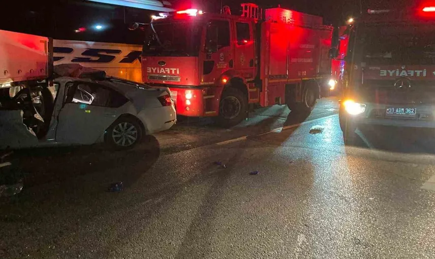 Doğum günü kutlamasına giderken yaşanan kazada iki genç hayatını kaybetti