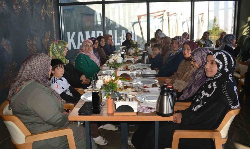 Korkuteli'nde din görevlileri dostlukla buluştu