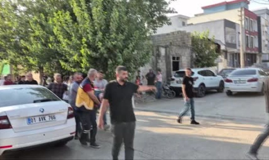 Adıyaman'da otomobilin çarptığı yaya hastaneye kaldırıldı