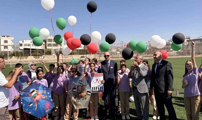 Gaziantep'te uçurtmalar Gazze'deki çocuklar için gökyüzünde buluştu