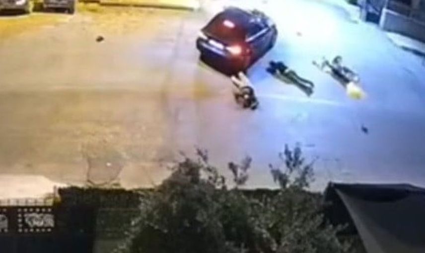 Mersin'de otomobil ile motosiklet çarpıştı, 3 kişi yaralandı