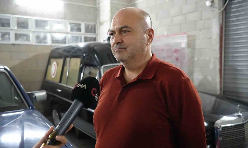 Turgut Özal’ın hayatını kaybettiği ambulans yıllardır bir koleksiyonerin elinde
