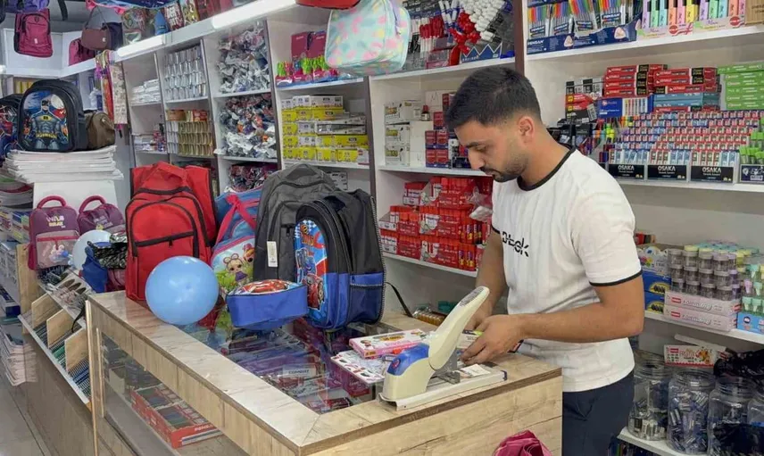 Tatvan'da askıda kırtasiye uygulaması ile çocukların eğitim yolculuğuna destek