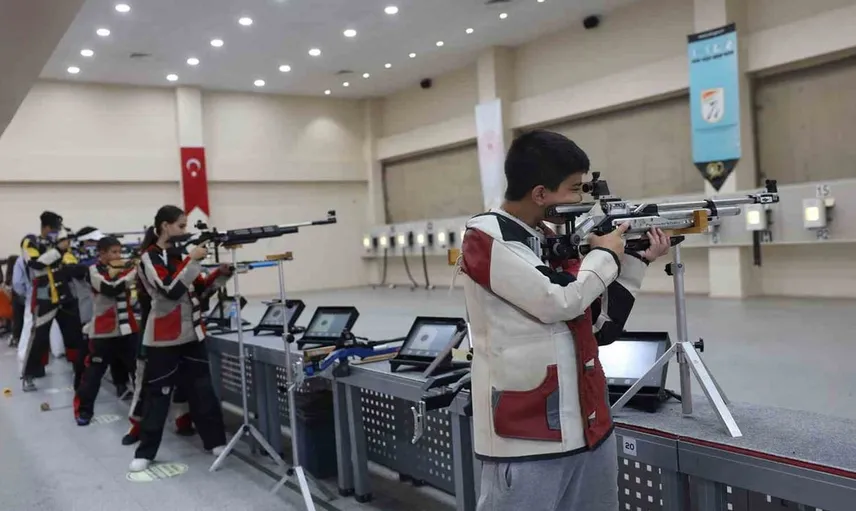 Sakarya'da yaz spor okulları ile çocuklar sporla buluşuyor