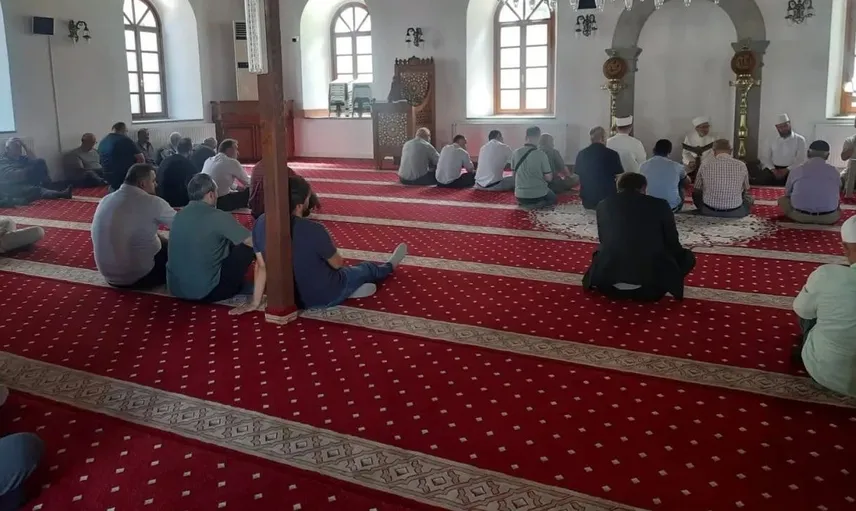 Sel felaketinin yılında hayatını kaybedenler anıldı