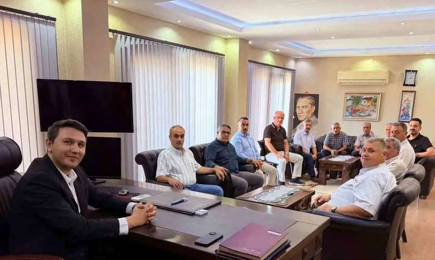 Buharkent muhtarları, kaymakam haydaroğlu'na destek ziyaretinde bulundu