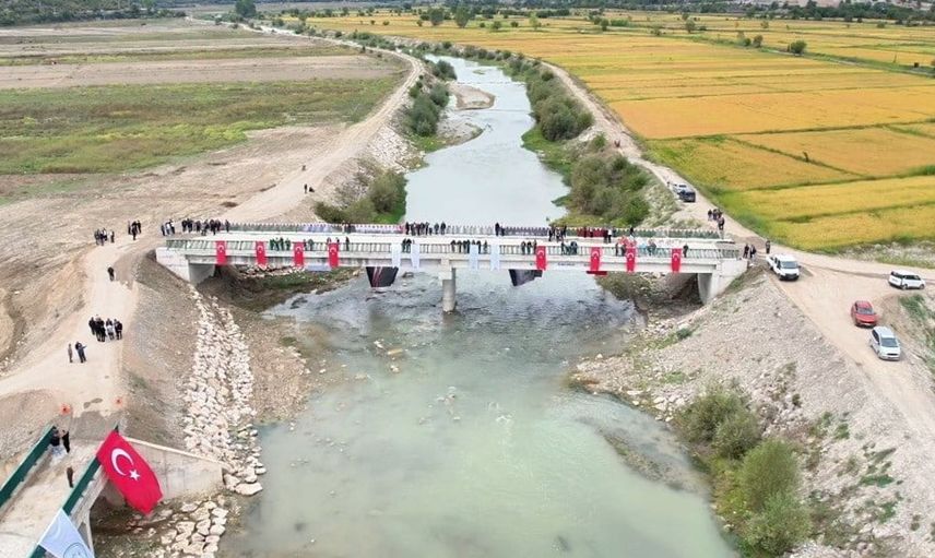 Durağan'da yeni köprü ile tarımsal ulaşım kolaylaşıyor