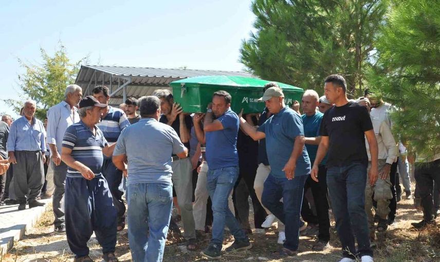 Mersin’de feribot faciasında hayatını kaybeden şerif özdemir son yolculuğuna uğurlandı