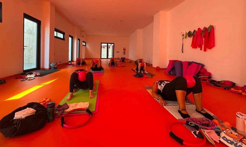 Bodrum'da pilates dersleri sağlıklı yaşam için devam ediyor