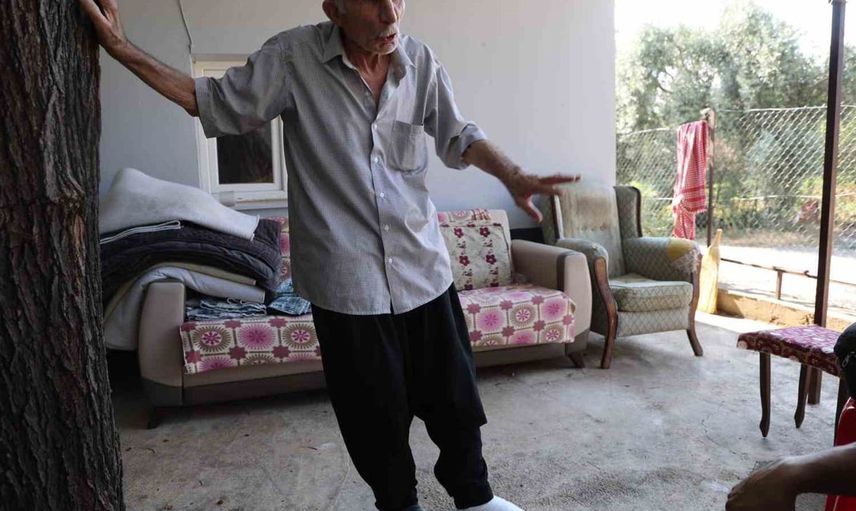 Kozan'da yaşlı adama çarpıp kaçan sürücü, olay yerinden uzaklaştı