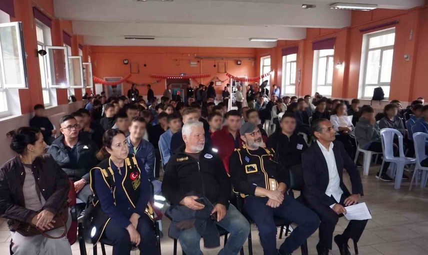 Geleceğin teknoloji üreticileri Bergama'da yetişiyor