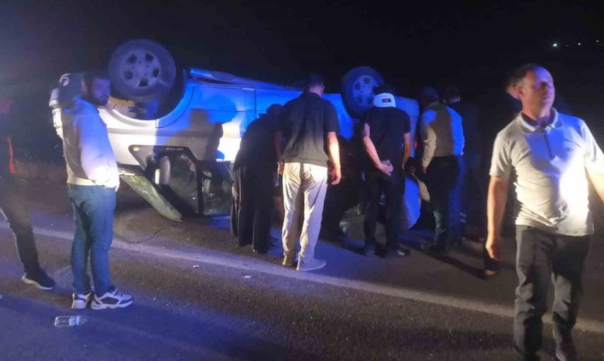 Sivas'ta minibüs kazası: 7 yaralı hastaneye kaldırıldı