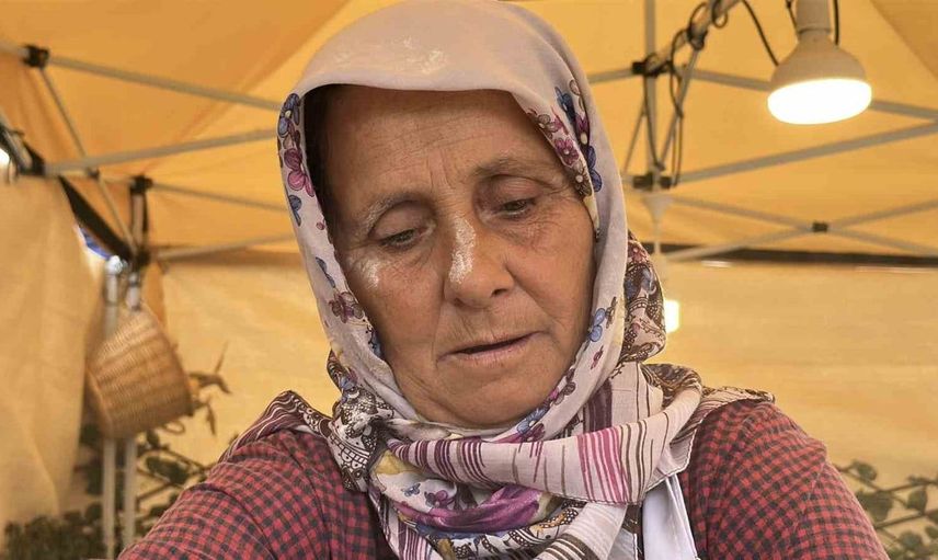 Zorluklarla mücadele eden Muazzez Akdoğdu'nun başarısı: Yırtık terlikle geçim savaşı