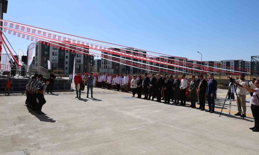Diyarbakır'da ilköğretim haftası coşkuyla kutlandı