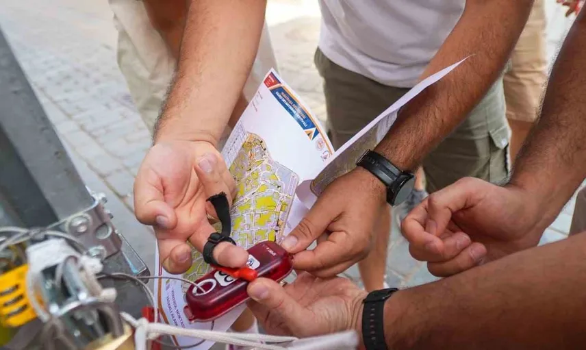 Kaleiçi'nde oryantiring heyecanı: 800'den fazla katılımcıyla yarışma gerçekleştirildi