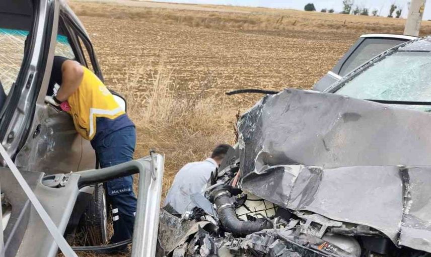 Tekirdağ'da panelvan ve otomobil çarpıştı: 6 yaralı, 2'si çocuk
