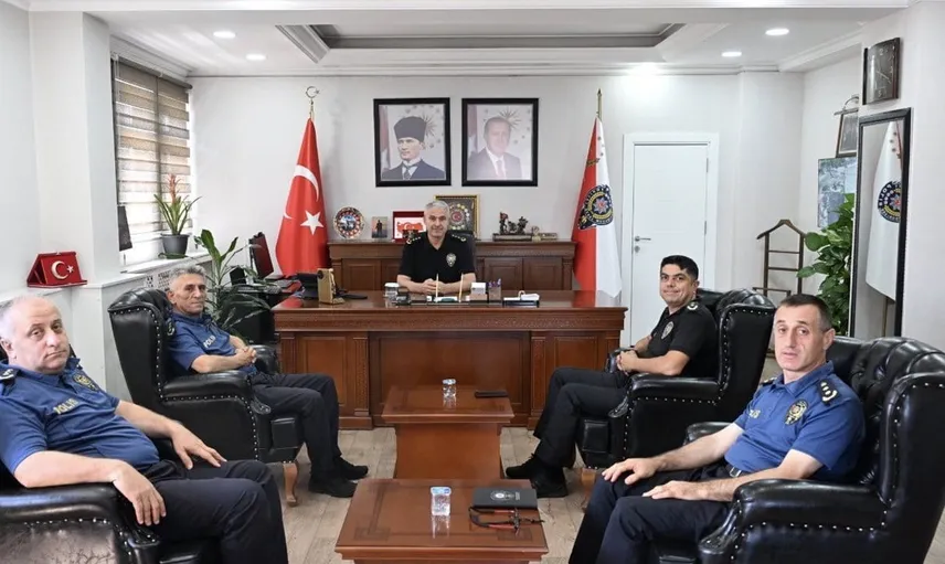 Düzce emniyetinde 6 emniyet müdür yardımcısı 1. sınıf müdürlük rütbesine terfi etti
