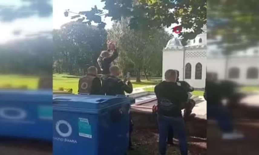 Kaunas'ta motosikletçilerin cuma namazı provokasyonu Müslüman toplumu rahatsız etti