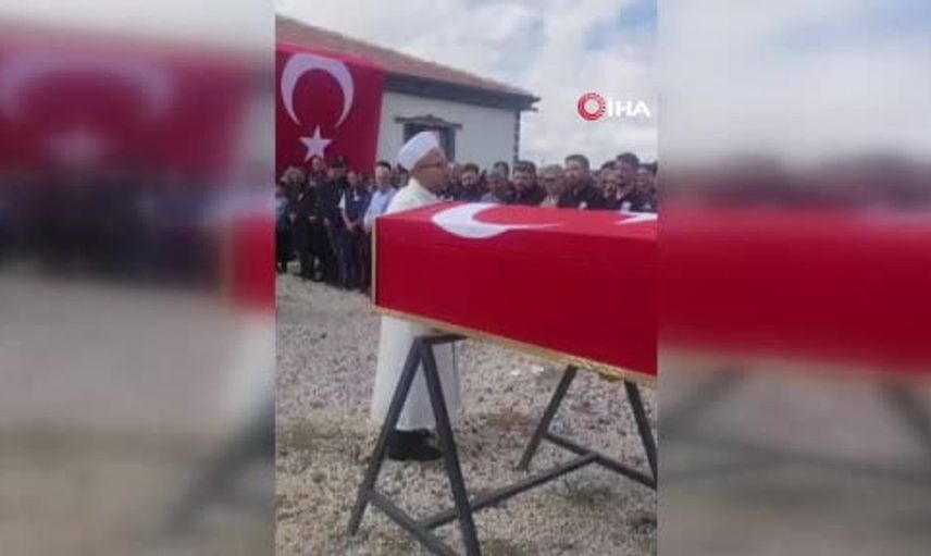 Düğün faciasında hayatını kaybeden uzman çavuş serkan deveci son yolculuğuna uğurlandı