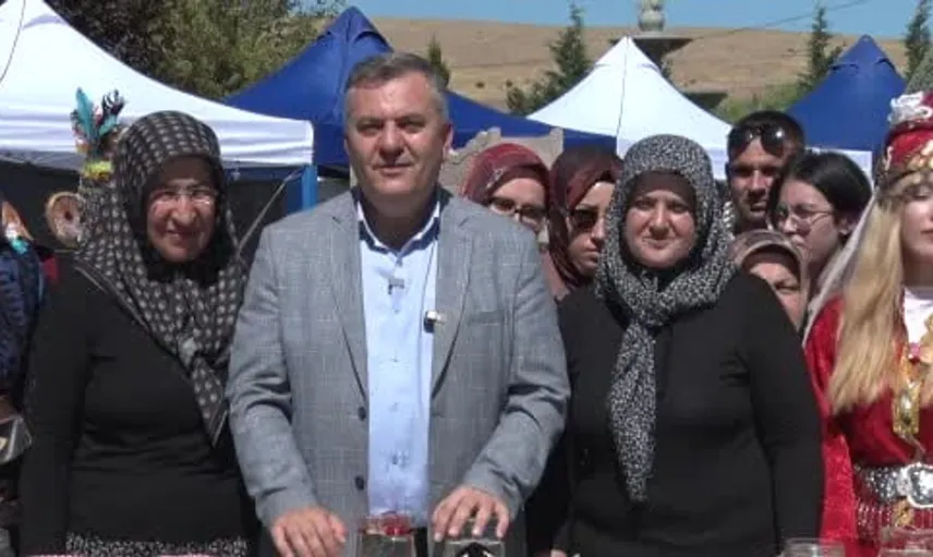 Çubuk Turşu Festivali, renkli açılışla başladı