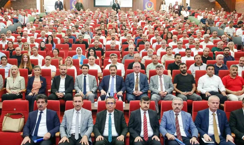 Eğitimde yeni dönem için hazırlıklar yapıldı: Vali Masatlı'nın liderliğinde önemli toplantı