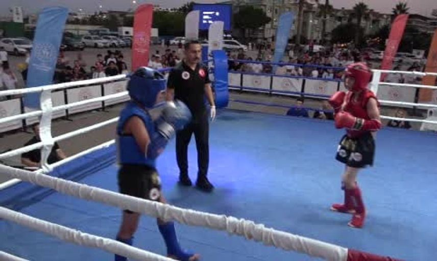 Samsun'da muay thai turnuvası başladı: 12 ilden 350 sporcu mücadele ediyor