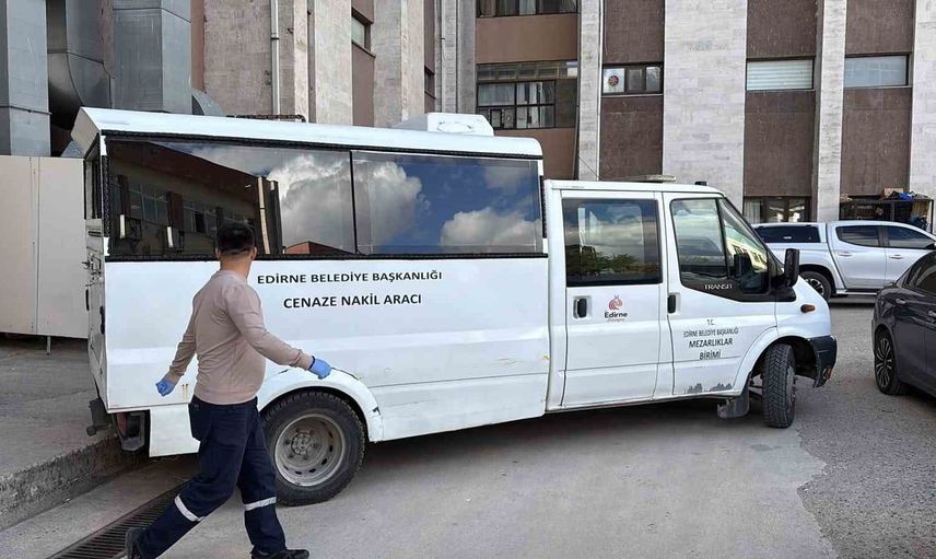 Meriç Nehri'nde kaybolan iki çocuk için arama sürerken gizemli bir ceset bulundu