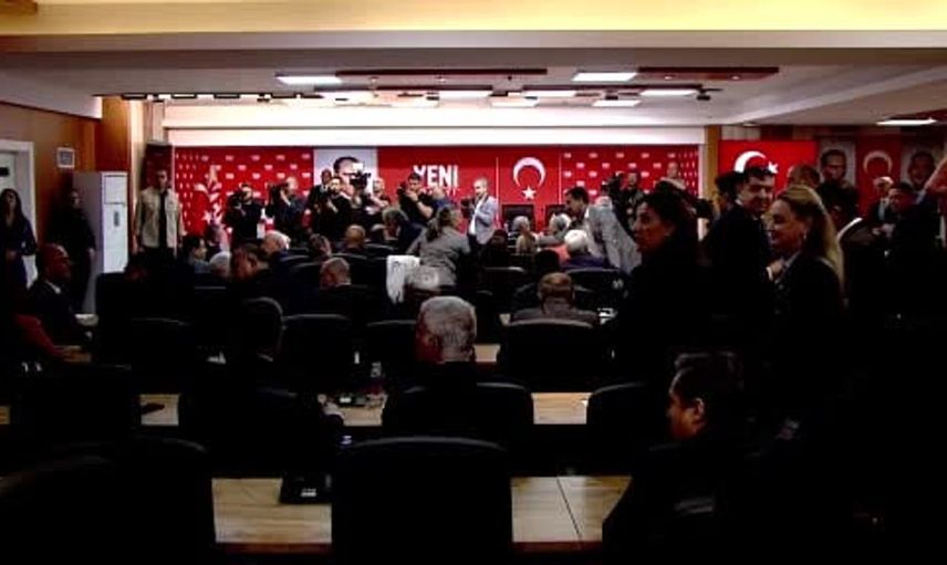 Özgür Özel: Türkiye'nin temiz bir başlangıca ihtiyacı var