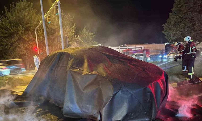 Aydın itfaiyesi elektrikli araç yangınlarına karşı özel ekipmanlarla müdahale etti