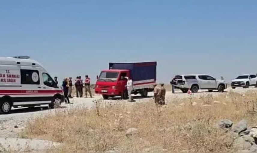 Şanlıurfa'da kamyonette silahla vurulmuş erkek cesedi bulundu