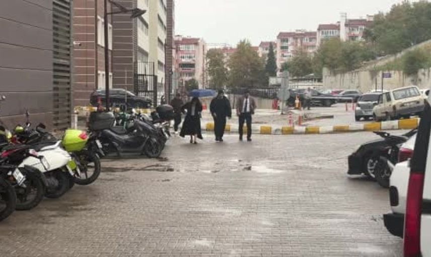 Cem Yılmaz kalp krizi sonrası kontrol için Çanakkale’de: 'Zor bir şey atlattım'