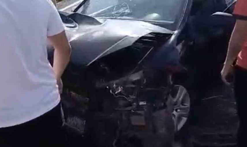 Mardin’de kamyonet ile otomobil çarpıştı: 1 yaralı