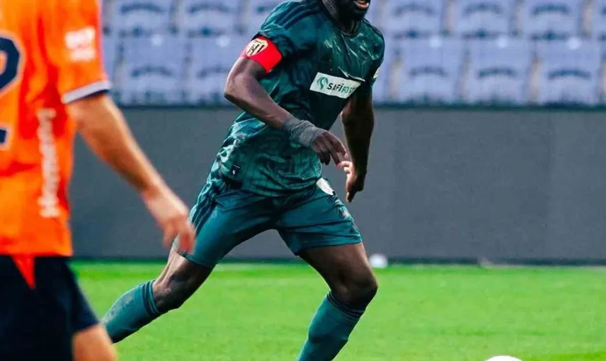 Başakşehir, Kocaelispor'u rahat geçerek sezona galibiyetle başladı