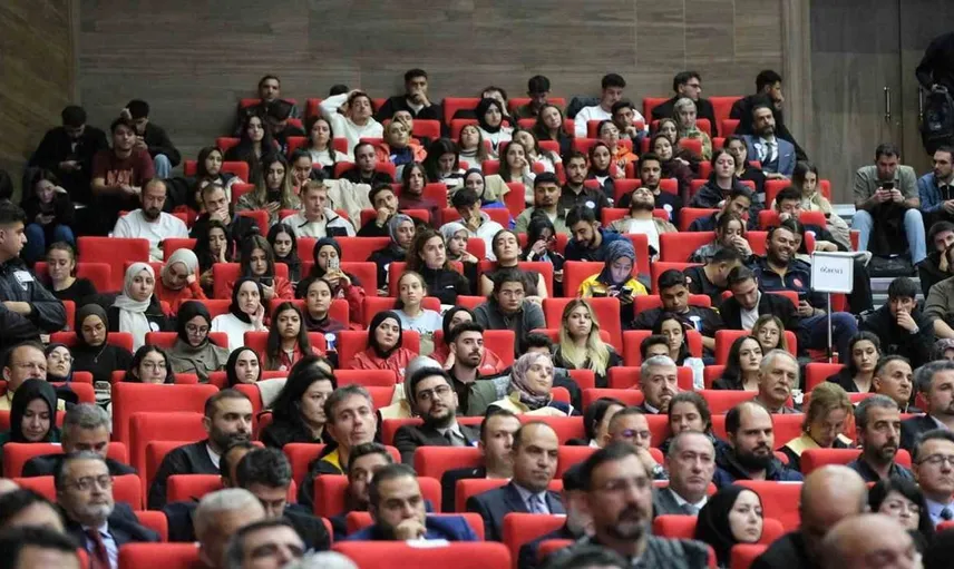 Erzincan Binali Yıldırım Üniversitesi yeni akademik yılı açılışını gerçekleştirdi